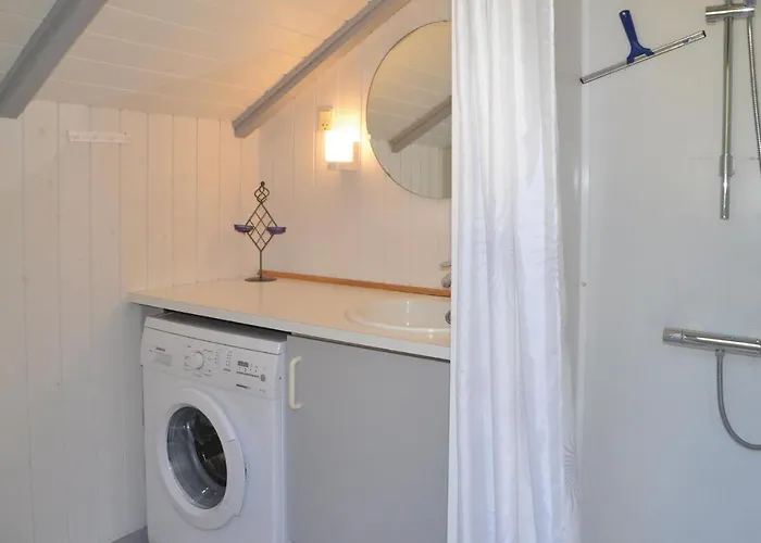 Two-bedroom In * Give